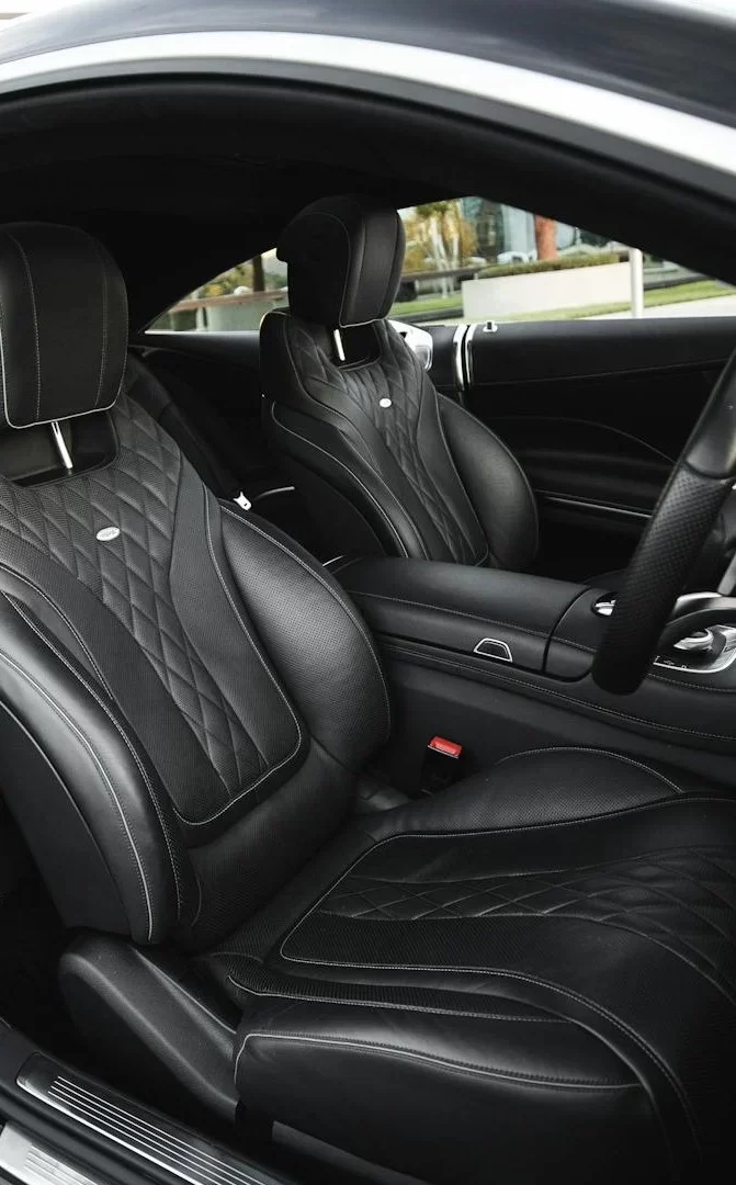 Mercedes Interior Black 1